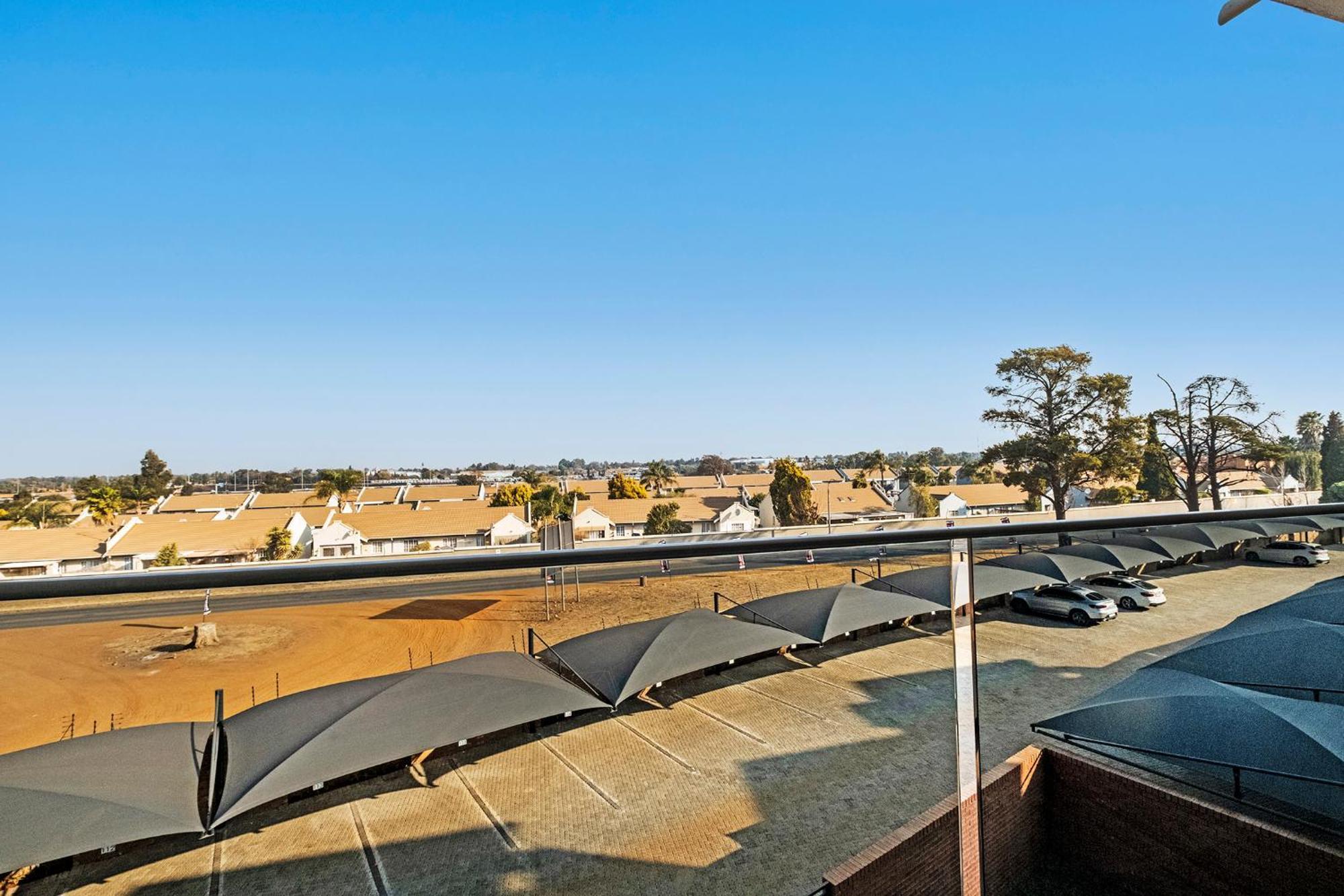 Airport Heights Apartment Boksburg Exterior photo